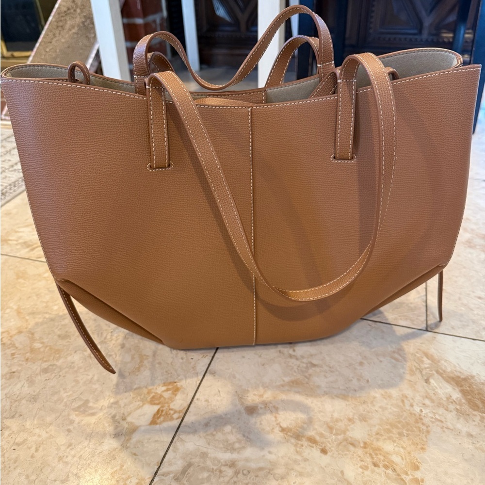 Polene bag- like new. Only worn once tags still on - Picture 2 of 7